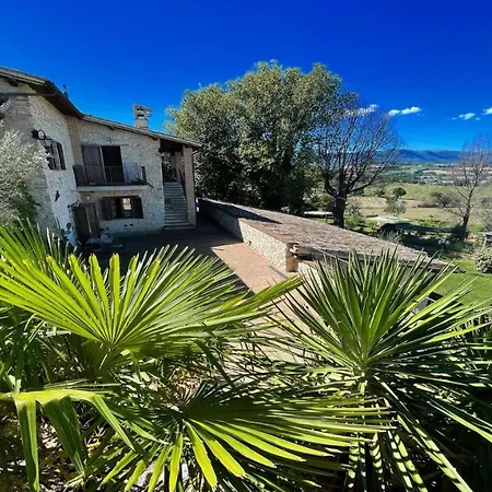 2 Traditional Farmhouses Contain 6 Two Bedroom Apts - Amazing Views All Around Daire *