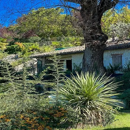 2 Traditional Farmhouses Contain 6 Two Bedroom Apts - Amazing Views All Around Daire Colle Umberto (Umbria)