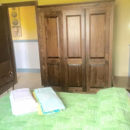 Daire 2 Traditional Farmhouses Contain 6 Two Bedroom Apts - Amazing Views All Around