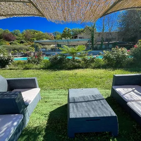 2 Traditional Farmhouses Contain 6 Two Bedroom Apts - Amazing Views All Around Daire *