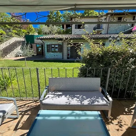 2 Traditional Farmhouses Contain 6 Two Bedroom Apts - Amazing Views All Around Colle Umberto (Umbria)
