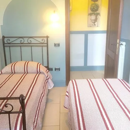 Daire 2 Traditional Farmhouses Contain 6 Two Bedroom Apts - Amazing Views All Around