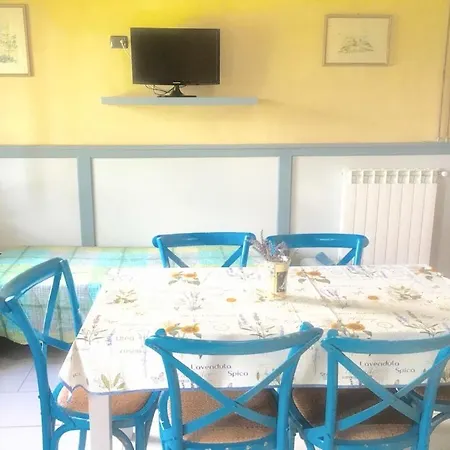 2 Traditional Farmhouses Contain 6 Two Bedroom Apts - Amazing Views All Around Colle Umberto (Umbria)
